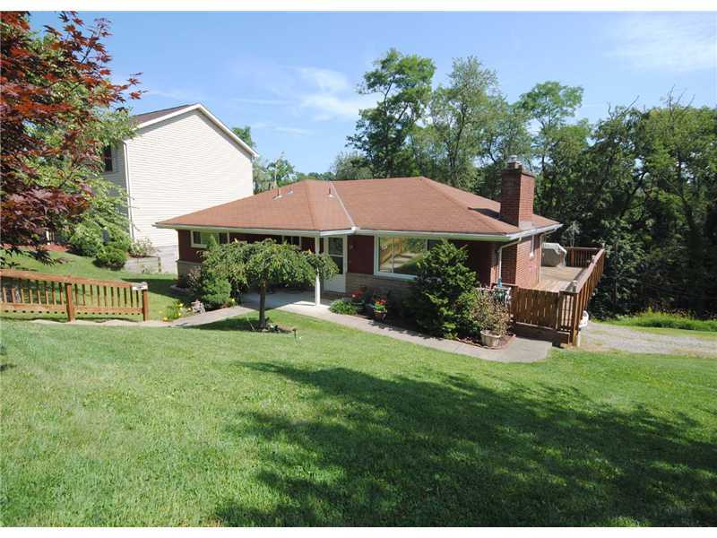 Property Photo:  2655 Winchester Drive  PA 15220 