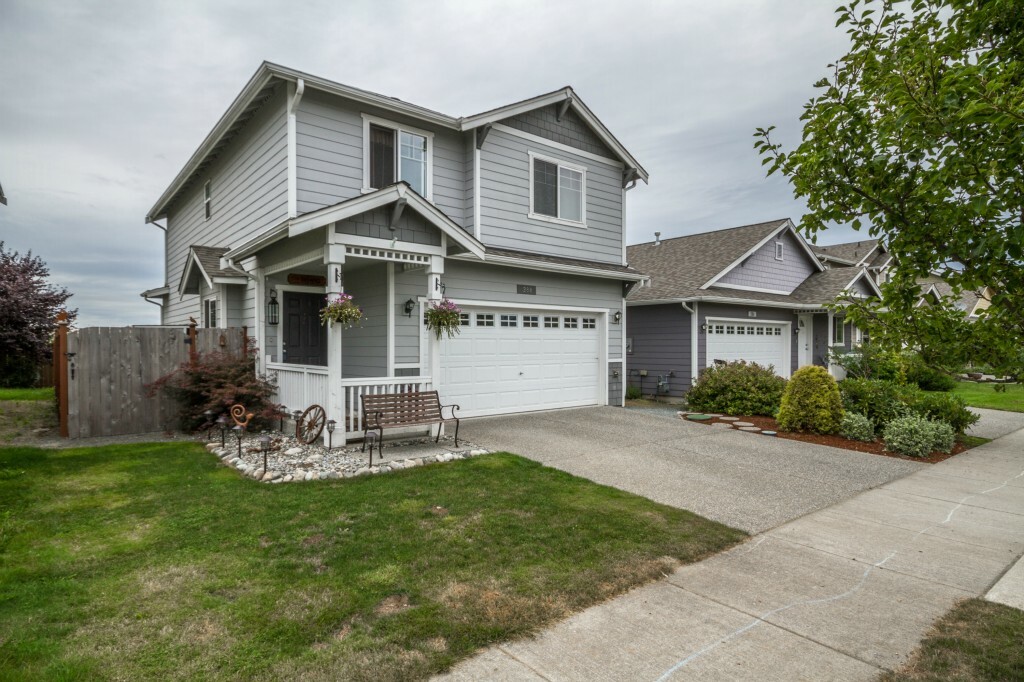 Property Photo:  288 Klinger St  WA 98284 