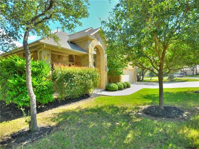 Property Photo:  11413 Via Grande Drive  TX 78739 