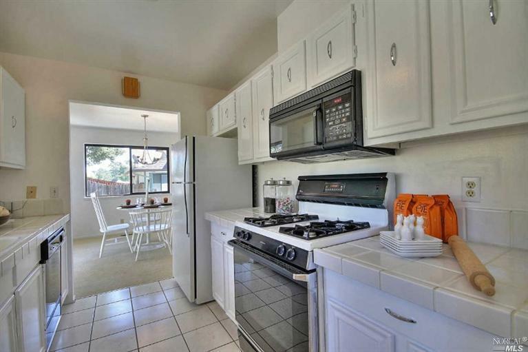 Property Photo:  196 San Andreas Drive B  CA 94945 