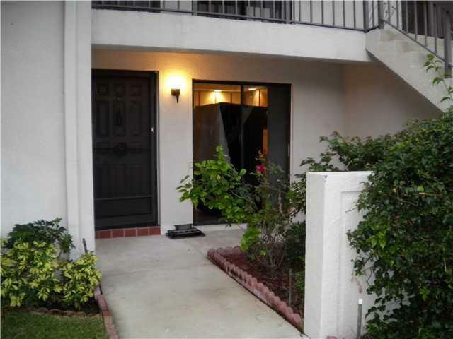 Property Photo:  400 Club Circle 105  FL 33487 