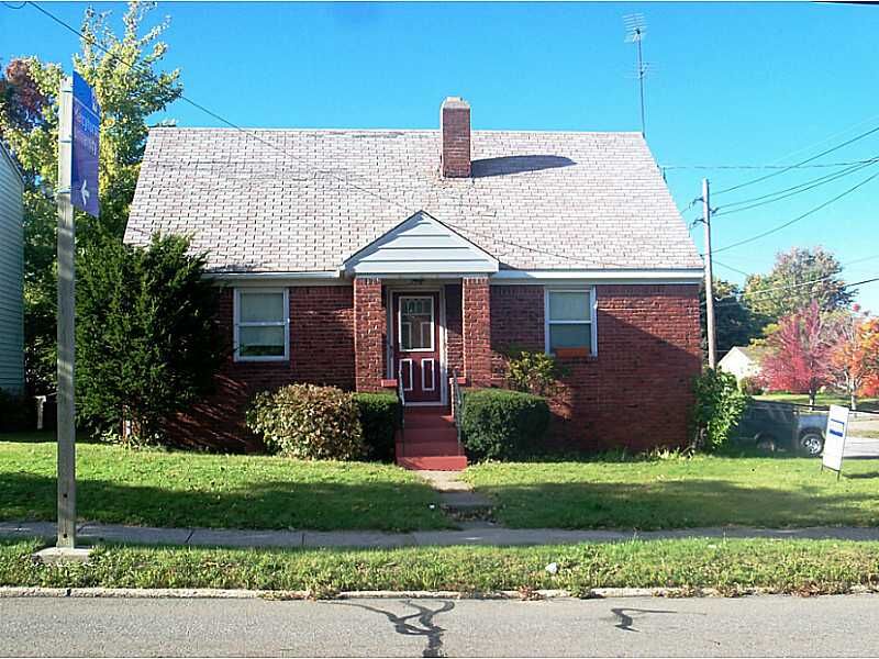 Property Photo: 558 E 38th Street PA 16504