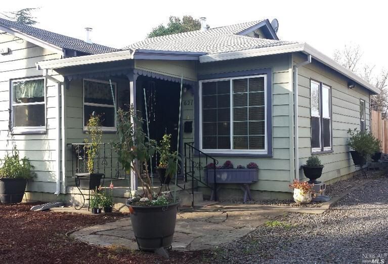 Property Photo:  621 Avalon Avenue  CA 95407 