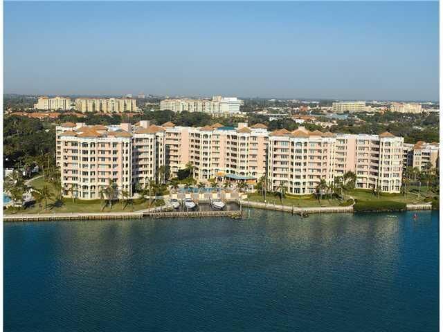 Property Photo:  300 SE 5th Avenue 7080  FL 33432 