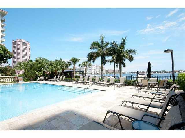 Property Photo:  875 E Camino Real 1-B  FL 33432 