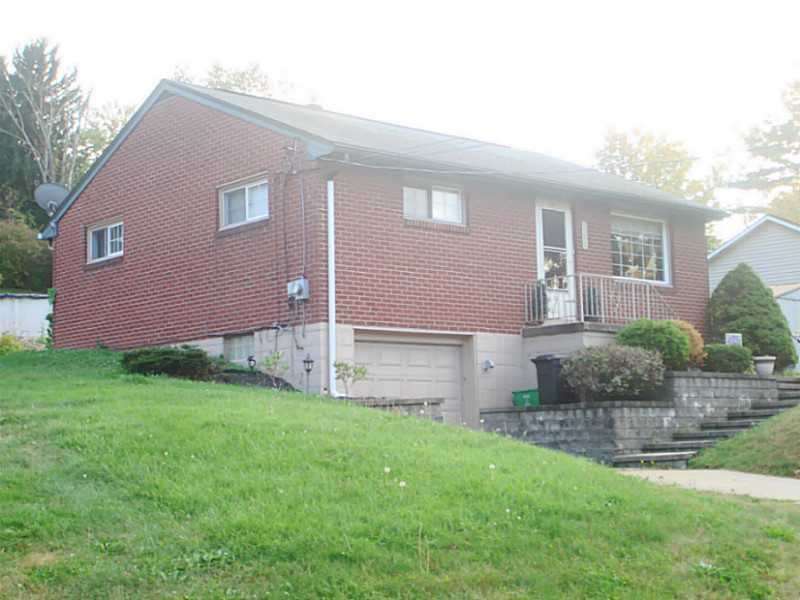 Property Photo:  162 Reaghard Drive  PA 15024 