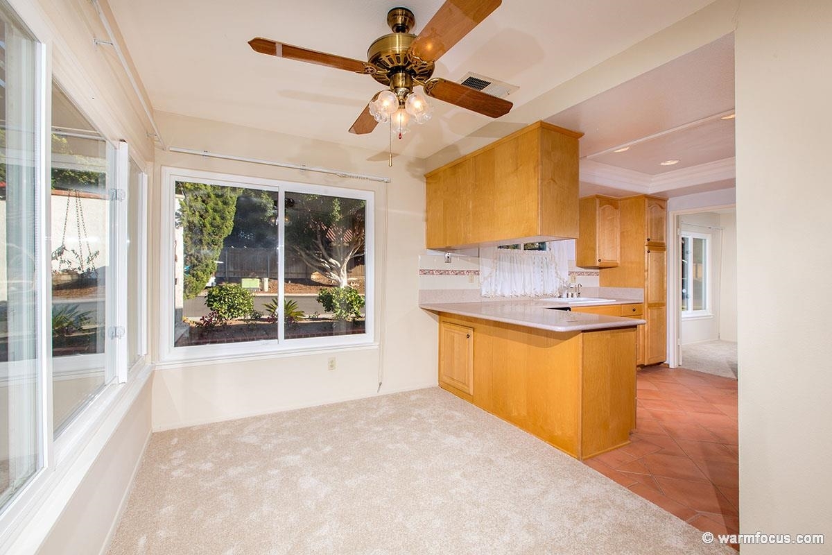 Property Photo: 4690 Calle De Vida CA 92124