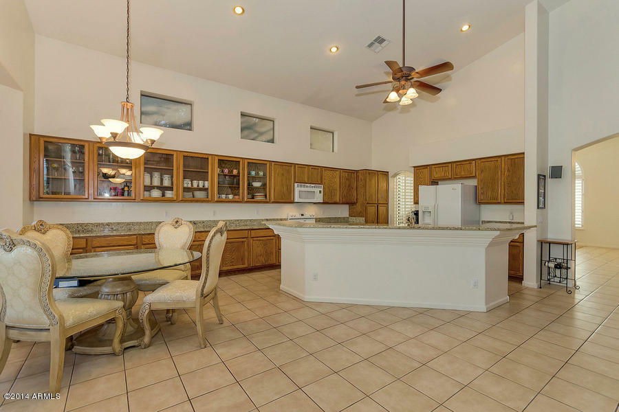 Property Photo:  2910 S Iowa Street  AZ 85286 