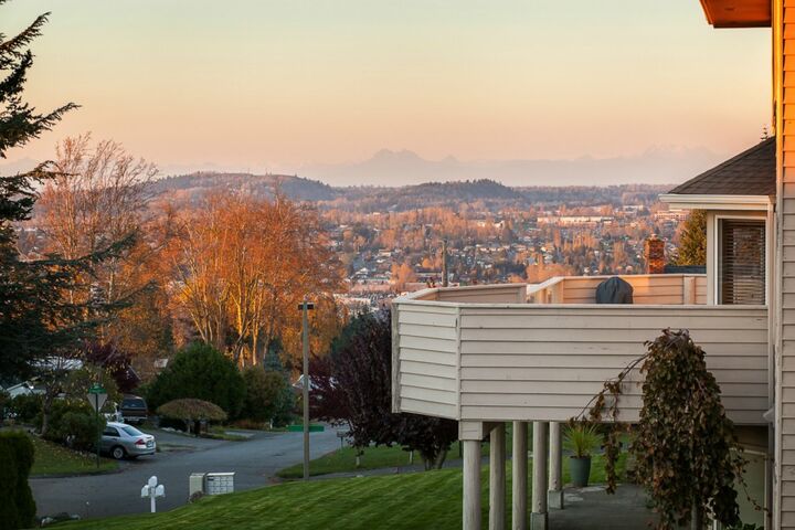 Property Photo:  1021 Kelley Ridge Ct  WA 98229 