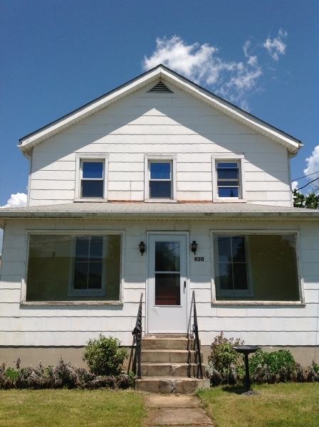 Property Photo: 420 South St NJ 08887
