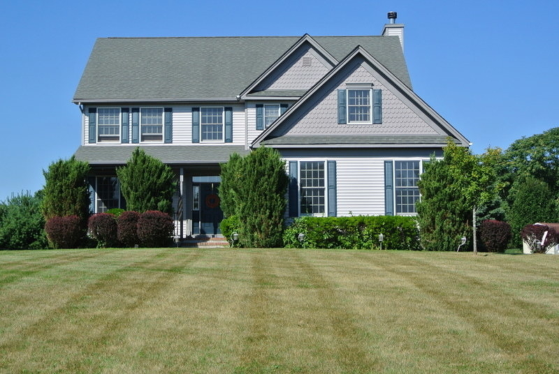 Property Photo:  4 Saddle Ridge Rd  NJ 07871 