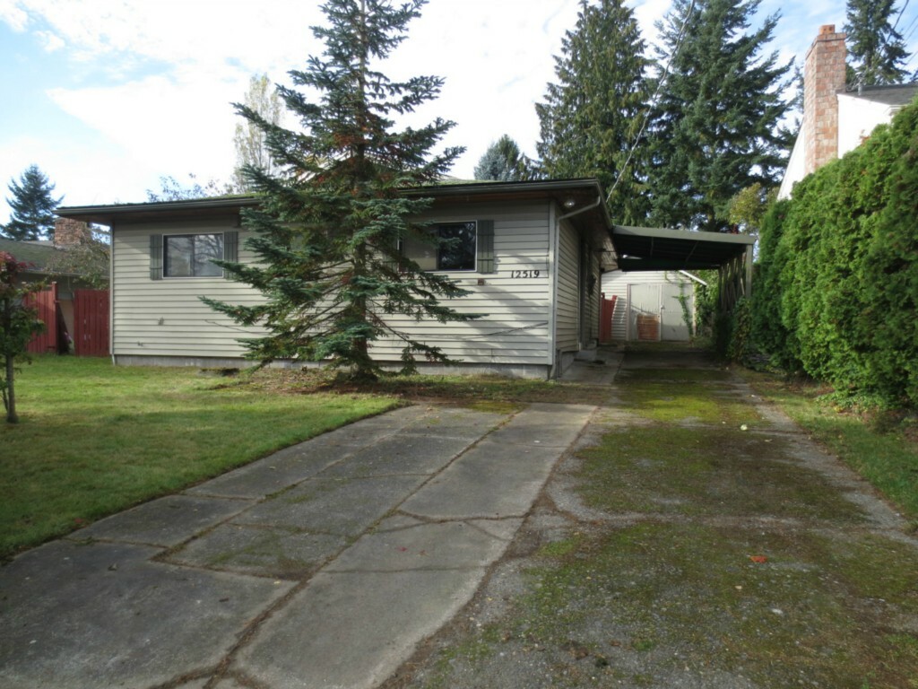 Property Photo:  12519 Evanston Ave N  WA 98133 