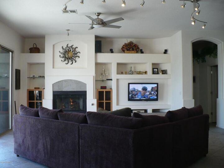 Property Photo:  4409 E Lariat Lane  AZ 85050 