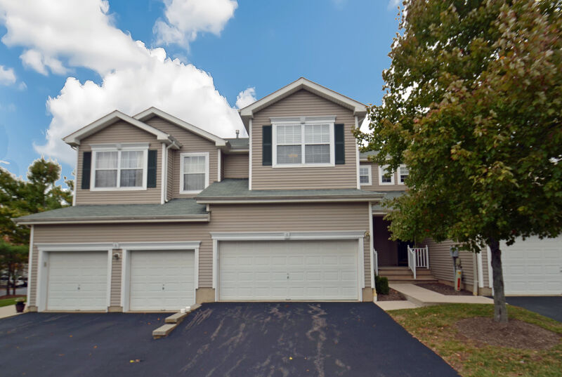 Property Photo:  6 Willow Ct  NJ 08809 