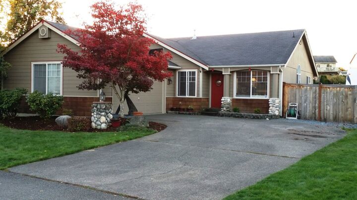 Property Photo: 20110 86th Av Ct E WA 98387