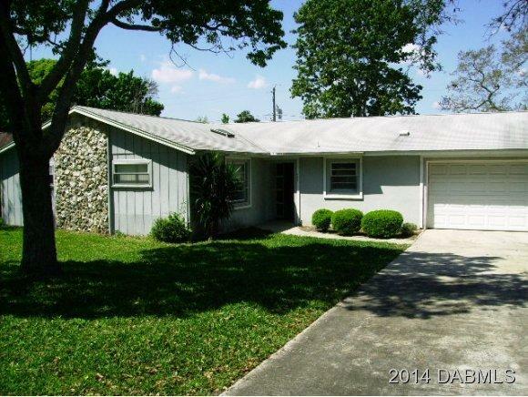 Property Photo:  142 Pinion Circle  FL 32174 