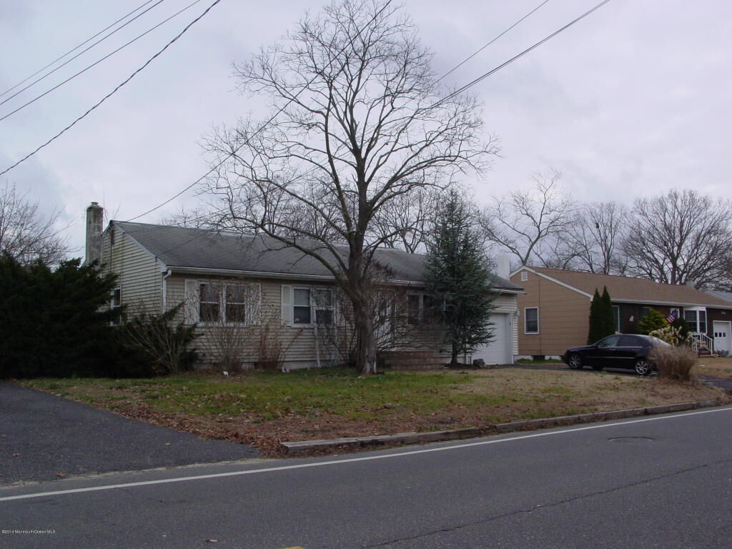 Property Photo:  129 Coolidge Drive  NJ 08723 