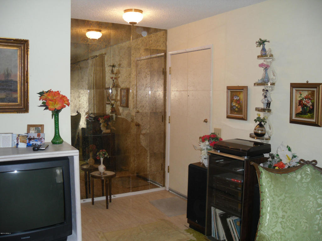 Property Photo: 9306 W Briarwood Circle AZ 85351