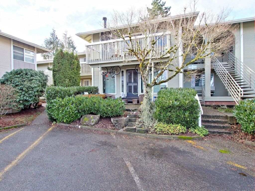 Property Photo:  17315 NE 45th Street 141  WA 98052 