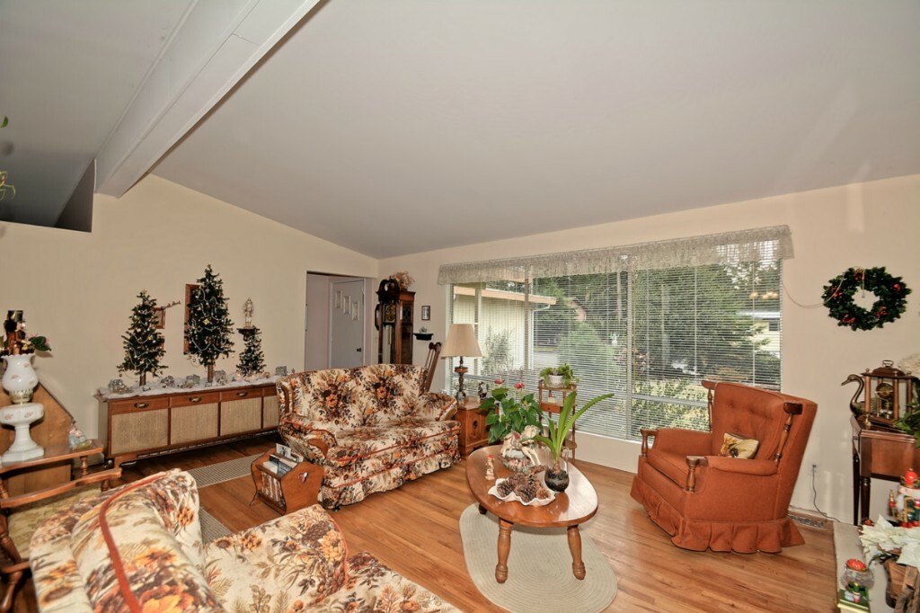 Property Photo:  16444 SE 16th St  WA 98008 