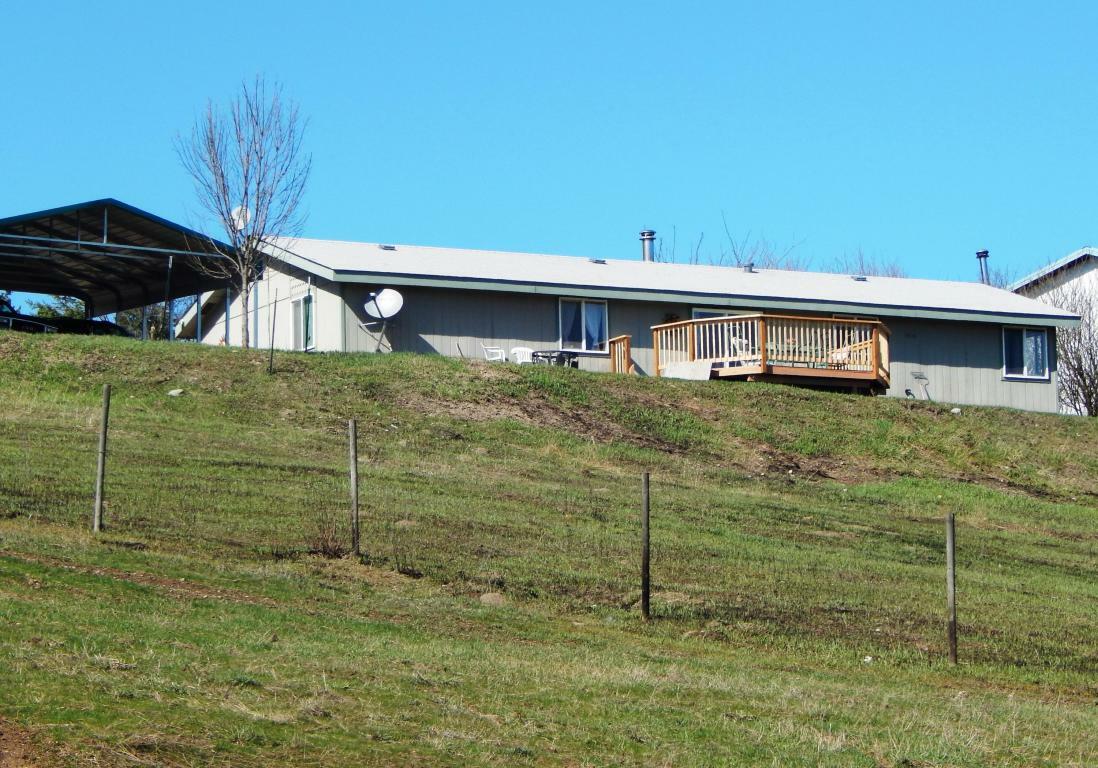 Property Photo:  842 H Valley Westside Rd  WA 99114 