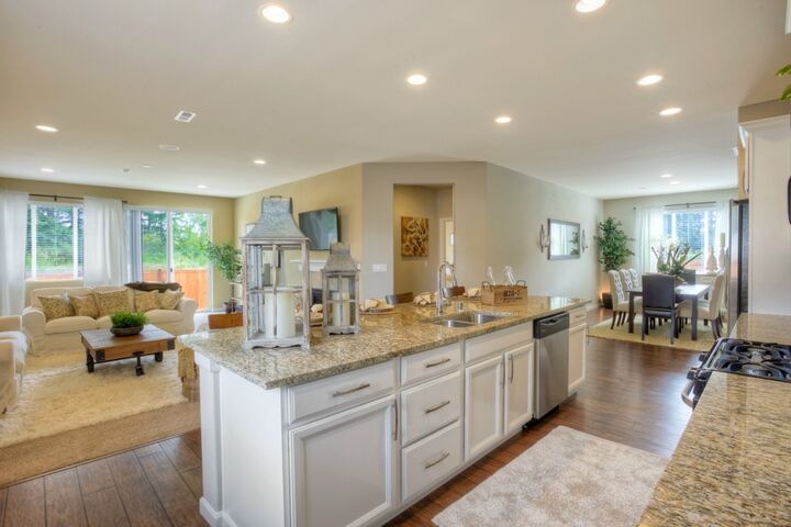 Property Photo:  7234 Desperado Dr SE 282  WA 98501 