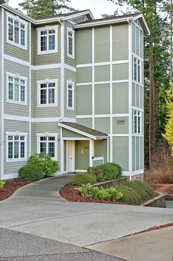 Property Photo: 2306 Sundown Ct 102 WA 98221