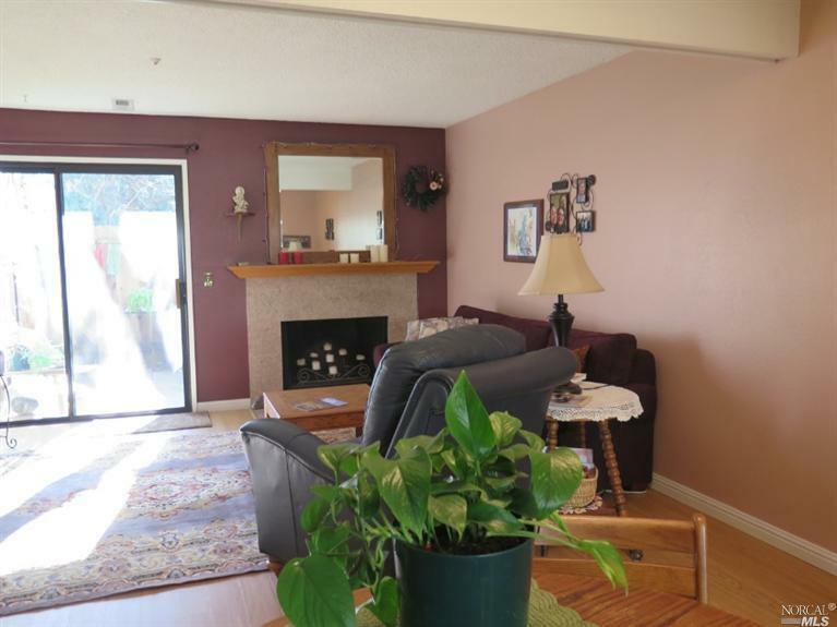 Property Photo: 2547 Vallejo Street CA 95405