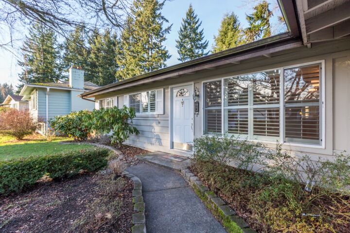 Property Photo:  16626 NE 26th St  WA 98008 