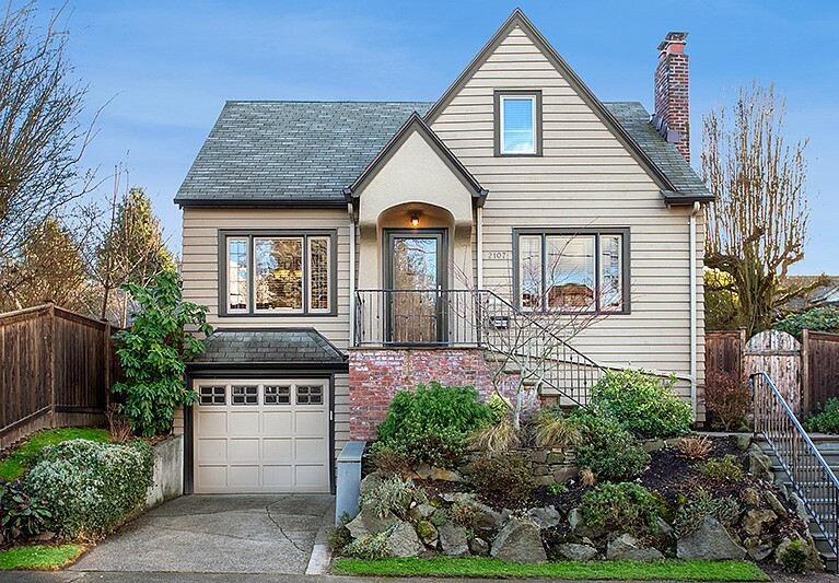 Property Photo:  2107 E Republican St  WA 98112 