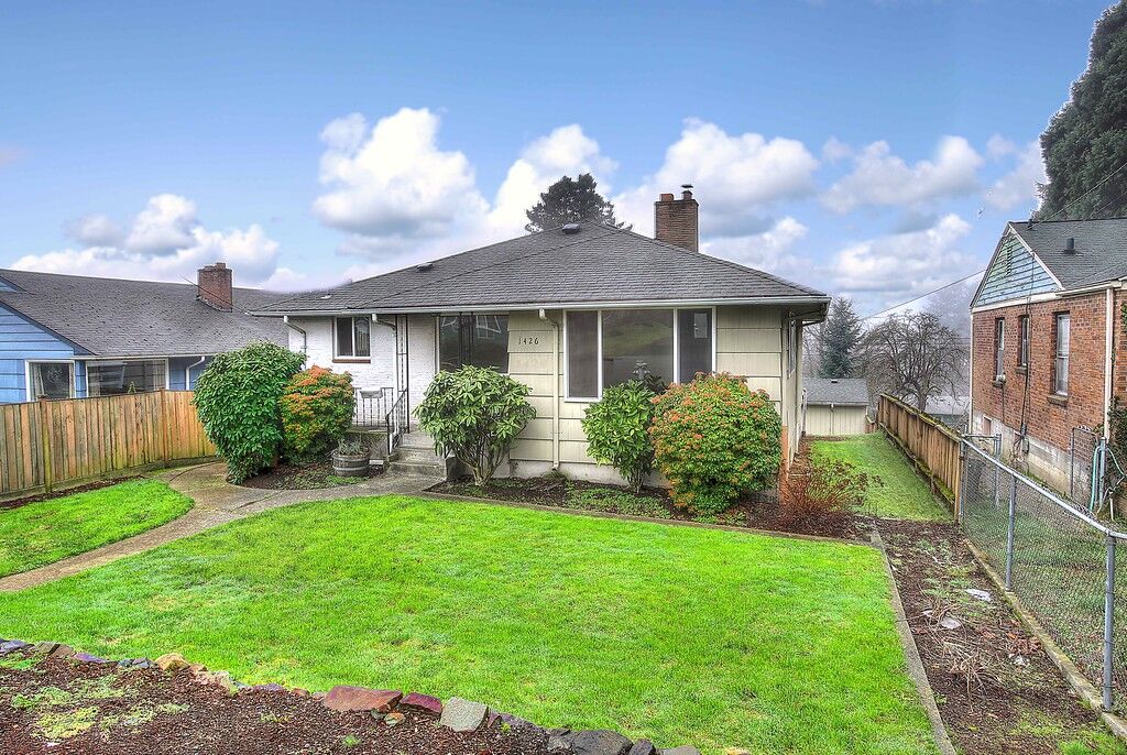 Property Photo: 1426 S Mason Ave WA 98405