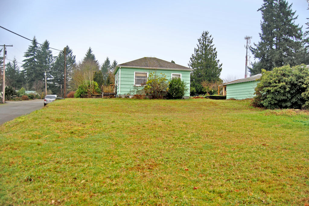 Property Photo:  410 W F St SW  WA 98512 