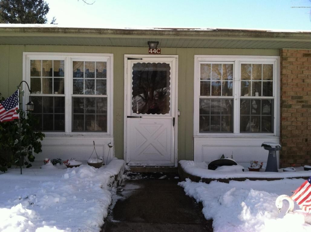 Property Photo:  44C Edinburgh Lane  NJ 08759 