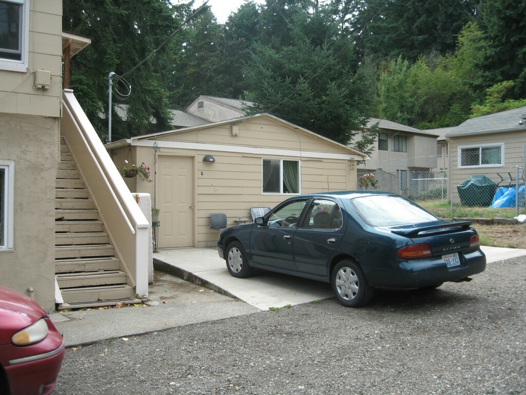 Property Photo:  133 N Marion Ave  WA 98312 
