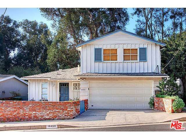 Property Photo: 16450 Akron St CA 90272