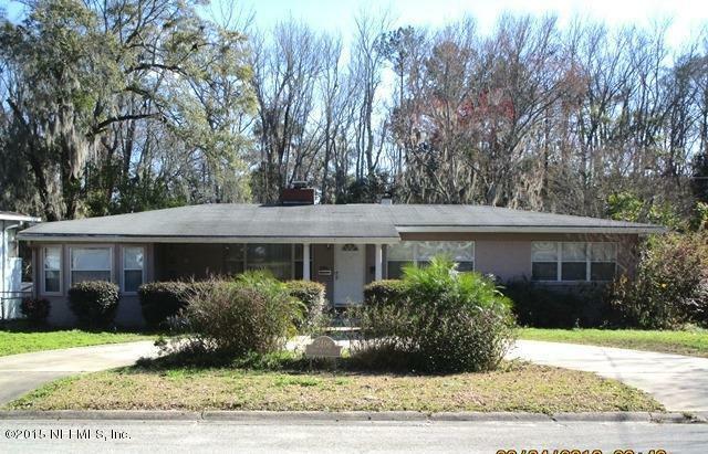 Property Photo: 2406 Mercer Circle S FL 32217