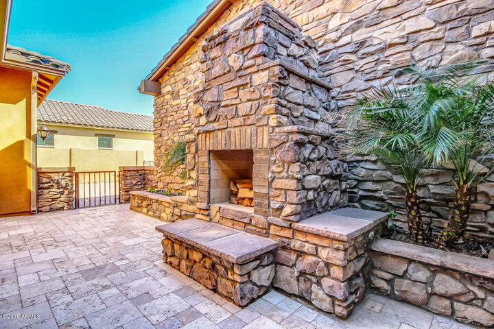 Property Photo:  21110 N 76th Avenue  AZ 85308 