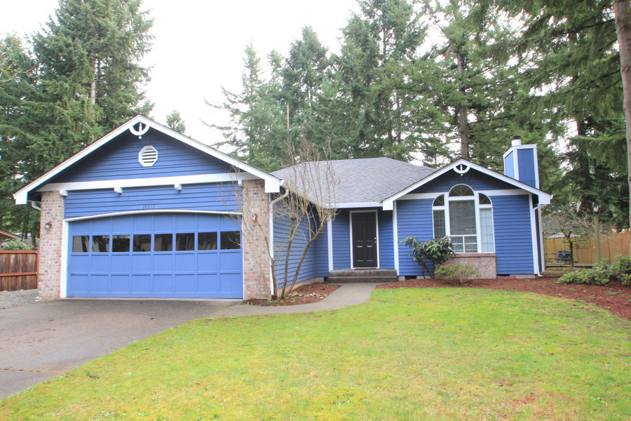 Property Photo:  16517 91st Av Ct E  WA 98375 