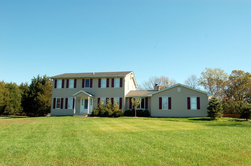 Property Photo:  37 Horseshoe Bend Rd  NJ 08825 