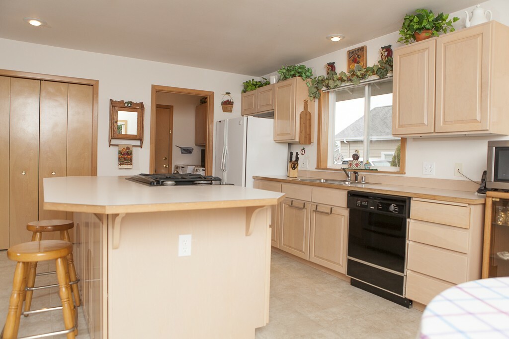 Property Photo: 2506 N 34th Place WA 98273