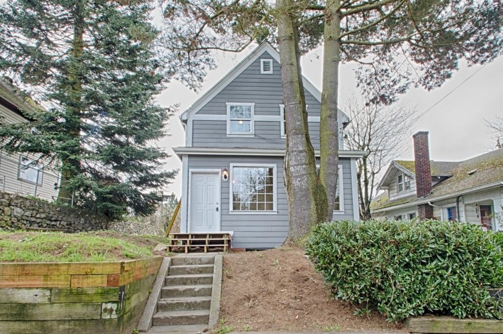 Property Photo: 2020 S 7th St WA 98405