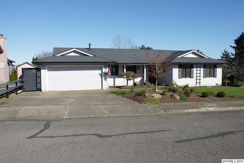 Property Photo:  405 Greenacre Dr NW  OR 97304 