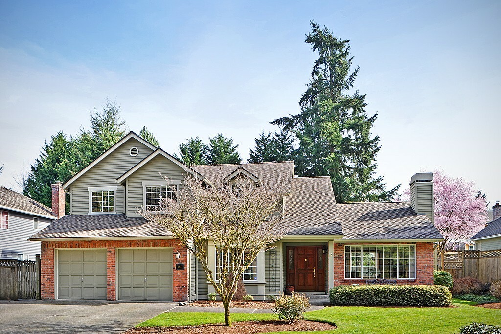 Property Photo:  10144 176th Ave NE  WA 98052 