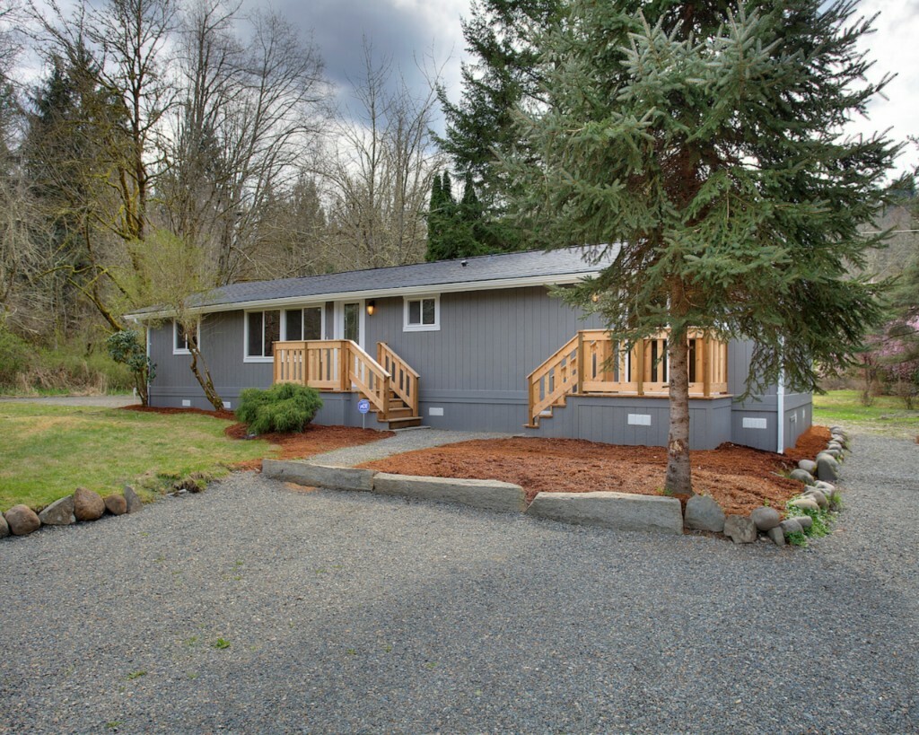 Property Photo:  22014 177th St E  WA 98360 