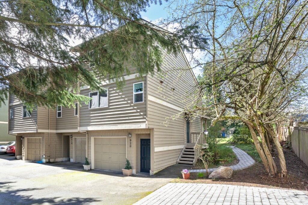 Property Photo: 920 N 165th St WA 98133
