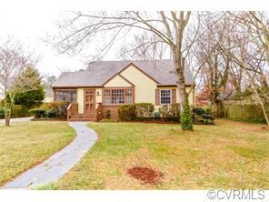 Property Photo: 8207 Rexford Road VA 23229