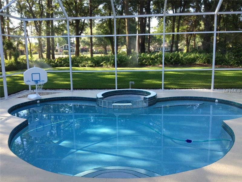 Property Photo:  1667 Majestic Oak Drive  FL 32712 