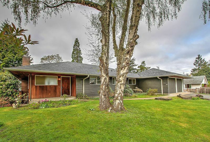 Property Photo:  19681 Marine View Dr SW  WA 98166 