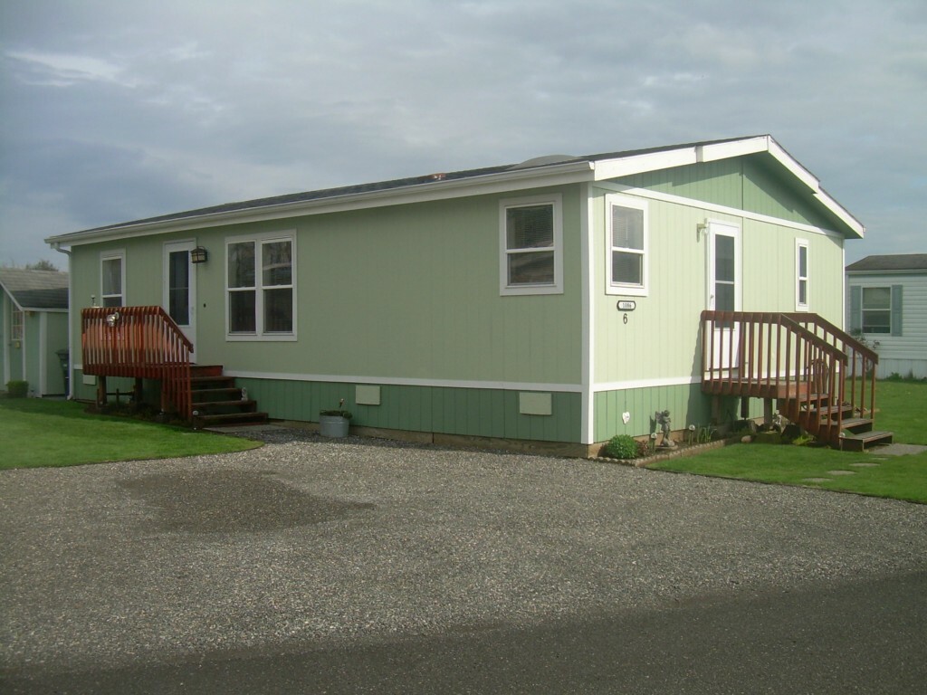 Property Photo:  1086 Mobile Lane 6  WA 98248 