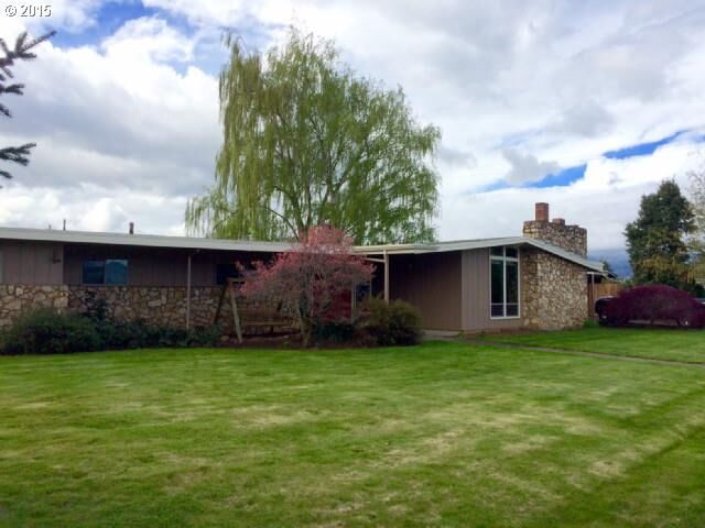 Property Photo:  1145 Tucker Rd  OR 97031 